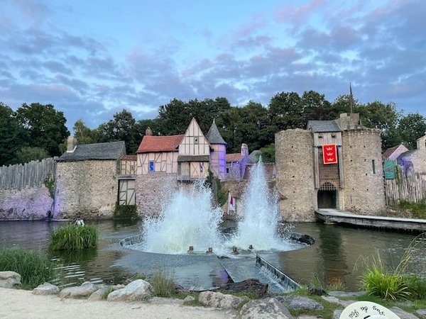 Top 3 des conseils pour louer ses vacances en camping au Puy du Fou